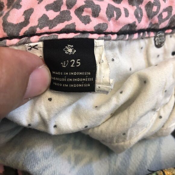 -Maison Scotch Denim Shorts 25 - Picture 8 of 9